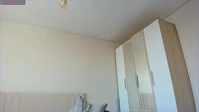 sweety vikky online show from December 2024 03:47:01 AM