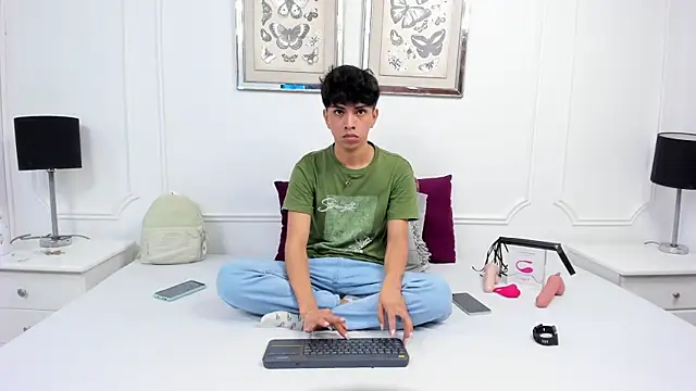 Santy carrington online show from January 2025 08:11:02 PM