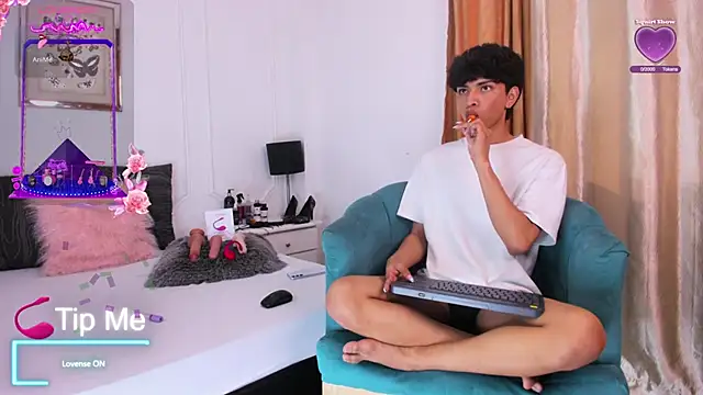 Santy carrington online show from February 2025 08:35:02 PM