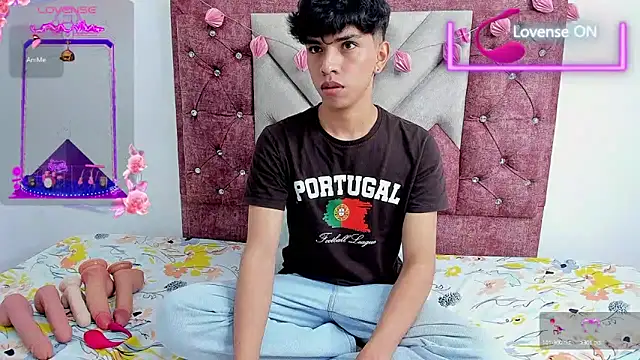 Santy carrington online show from March 2025 08:44:02 PM