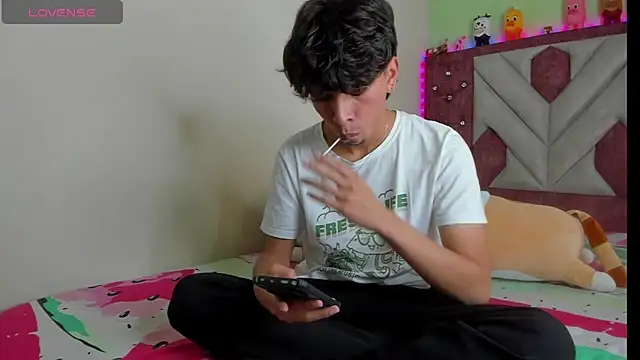 Santy carrington online show from November 2025 01:38:01 AM