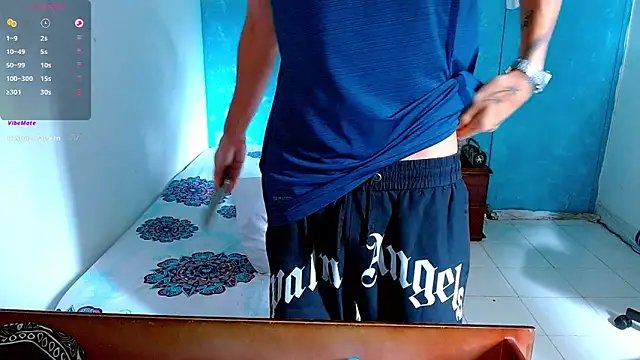 bray hotboy777 online show from February 2025 04:12:02 PM