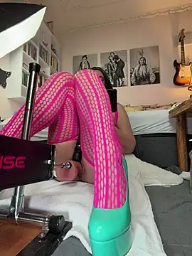 FoxyandTed online show from December 2025 05:09:02 PM