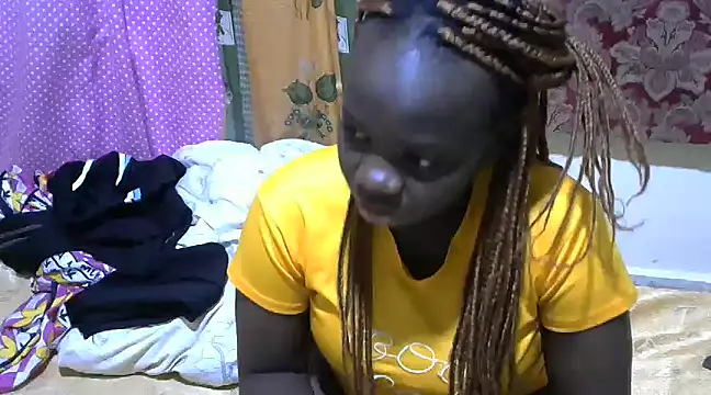 Snapshot of Thicky_kyla chatting on February 2025 06:24:02 PM Thicky kyla online show from February 2025 06:24:02 PM