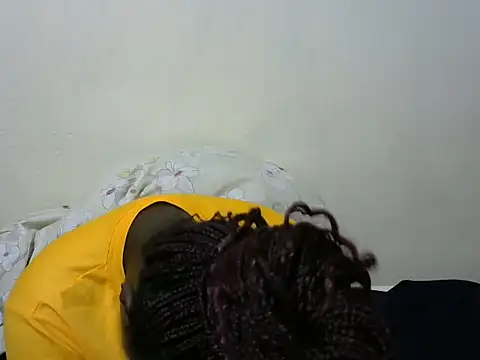 Snapshot of Thicky_kyla chatting on September 2025 08:08:01 PM Thicky kyla online show from September 2025 08:08:01 PM