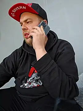 PupW0lfy online show from December 2024 11:24:01 AM