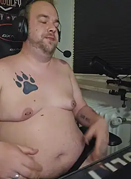 PupW0lfy online show from October 2025 07:12:02 PM