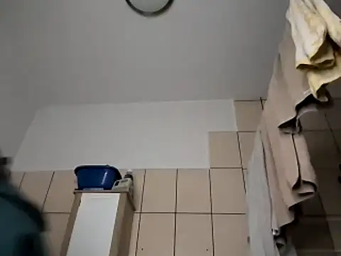 Snapshot of Milky_hairy_mommy chatting on November 2025 09:14:01 PM Milky hairy mommy online show from November 2025 09:14:01 PM