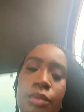 Britanymooree online show from March 2026 07:20:02 PM