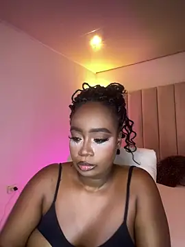 Britanymooree online show from March 2026 08:13:02 PM