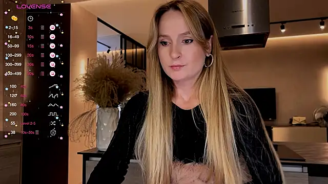 Peach  juice online show from December 2024 07:36:01 PM