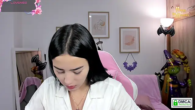 Veronica isaza   online show from October 2025 12:24:01 PM