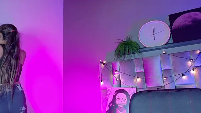 AmbarHills 1 online show from February 2026 11:40:01 AM