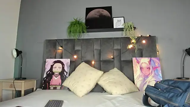 AmbarHills 1 online show from April 2026 11:37:02 AM