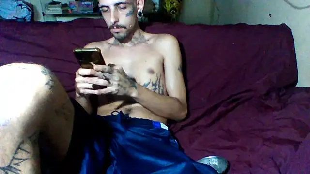 Snapshot of sellvageria chatting on December 2025 08:48:02 PM sellvageria online show from December 2025 08:48:02 PM