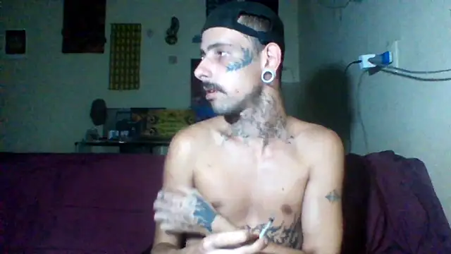 Snapshot of sellvageria chatting on February 2026 09:30:02 PM sellvageria online show from February 2026 09:30:02 PM