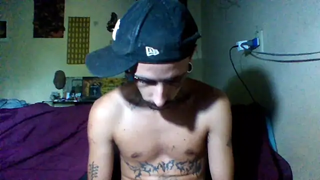 Snapshot of sellvageria chatting on February 2026 12:03:01 PM sellvageria online show from February 2026 12:03:01 PM