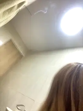 mia foxts online show from September 2025 06:35:01 PM