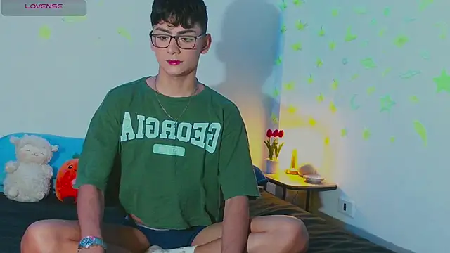 Snapshot of arnold_laurent_ chatting on March 2025 09:00:02 PM arnold laurent online show from March 2025 09:00:02 PM