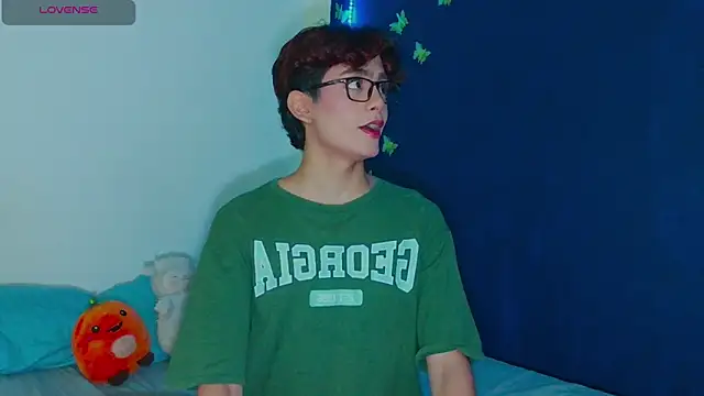 Snapshot of arnold_laurent_ chatting on December 2025 05:17:02 AM arnold laurent online show from December 2025 05:17:02 AM