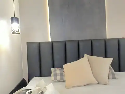 AbbyWathson online show from February 2026 11:43:02 AM