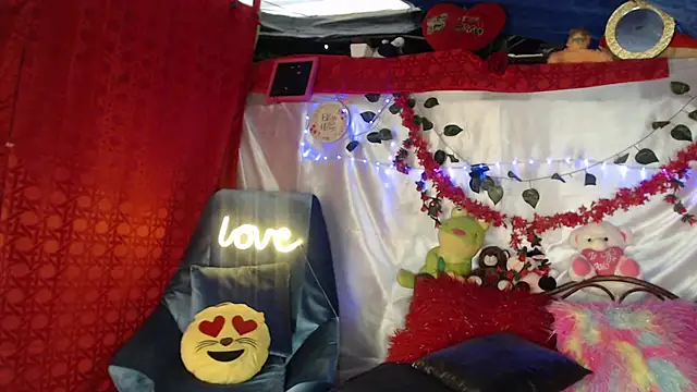 andreu mature online show from March 2025 11:42:02 AM