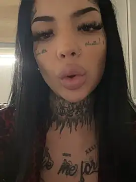 CreamyInkky  online show from December 2024 07:42:02 PM