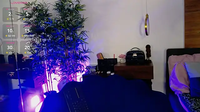 CreamyInkky  online show from January 2026 11:26:02 AM