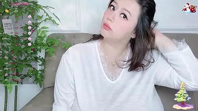 Snapshot of 520-vivo chatting on January 2025 08:14:01 AM 520-vivo online show from January 2025 08:14:01 AM