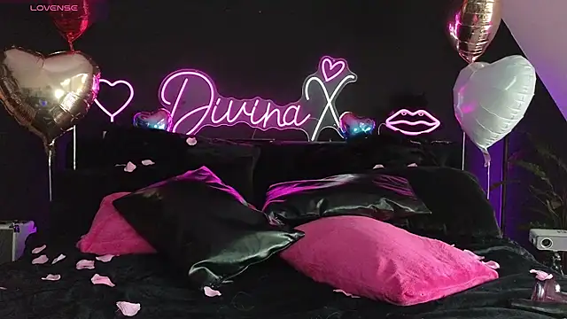 Divina X  online show from February 2025 09:24:01 AM