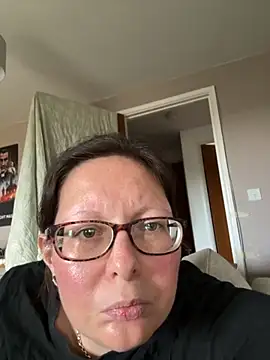 Ailsa Bliss online show from October 2025 12:58:01 PM