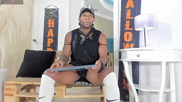 RicoBrown777  online show from October 2025 04:37:01 AM