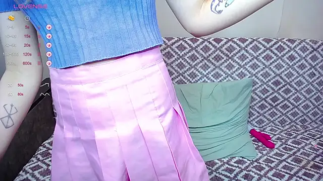 Snapshot of Olivia_Graceee chatting on December 2024 09:33:02 AM Olivia Graceee online show from December 2024 09:33:02 AM