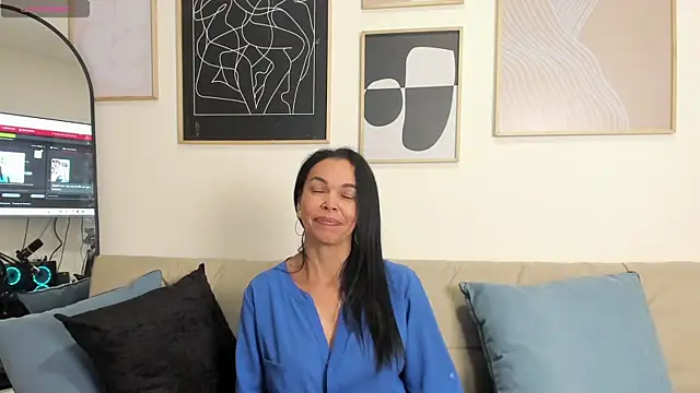 Snapshot of Evawalker_ chatting on January 2025 04:01:01 AM Evawalker online show from January 2025 04:01:01 AM