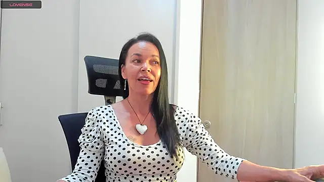 Snapshot of Evawalker_ chatting on September 2025 02:55:01 AM Evawalker online show from September 2025 02:55:01 AM