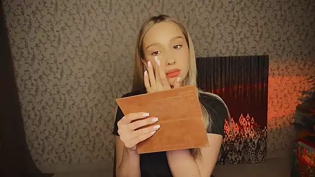 Snapshot of SweetTimee chatting on January 2025 08:59:01 PM SweetTimee online show from January 2025 08:59:01 PM