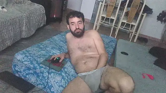 Snapshot of FJcouple chatting on January 2025 05:11:01 AM FJcouple online show from January 2025 05:11:01 AM