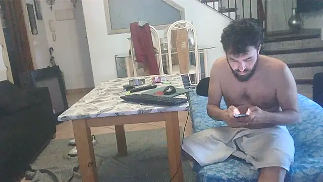 Snapshot of FJcouple chatting on January 2025 03:32:02 PM FJcouple online show from January 2025 03:32:02 PM