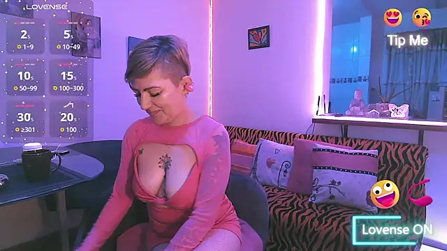 Snapshot of Maria_fernandaxxx_ chatting on October 2025 09:37:01 PM Maria fernandaxxx online show from October 2025 09:37:01 PM