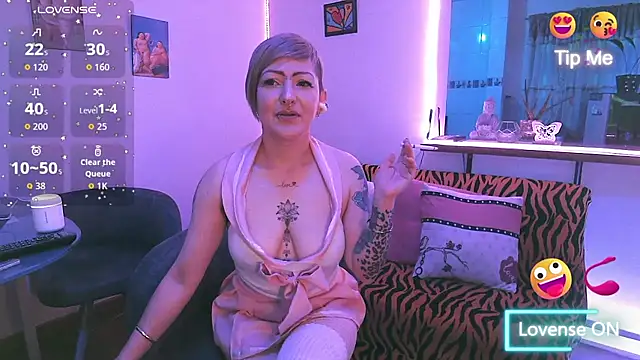 Snapshot of Maria_fernandaxxx_ chatting on October 2025 01:18:01 PM Maria fernandaxxx online show from October 2025 01:18:01 PM