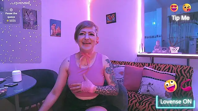 Snapshot of Maria_fernandaxxx_ chatting on November 2025 05:01:02 PM Maria fernandaxxx online show from November 2025 05:01:02 PM