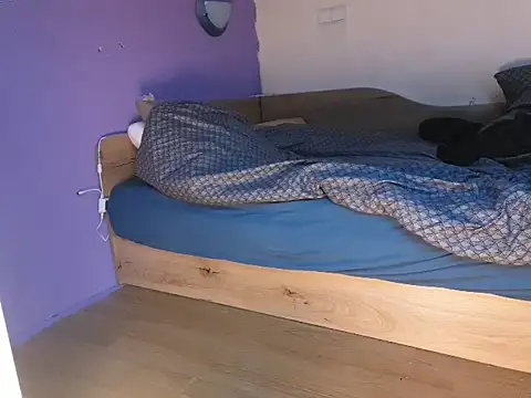 Snapshot of eblata04 chatting on March 2025 12:22:02 PM eblata04 online show from March 2025 12:22:02 PM