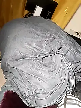 Hugemassivebootie online show from October 2025 09:59:02 PM