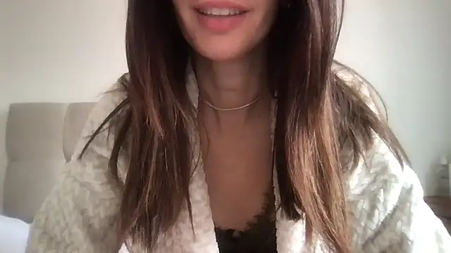 paolajonez online show from October 2025 11:22:01 AM