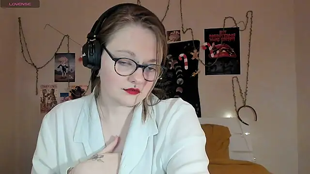 Snapshot of BebKonie chatting on December 2024 03:52:01 PM BebKonie online show from December 2024 03:52:01 PM