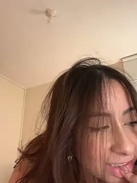 Snapshot of juanasnz99 chatting on October 2025 01:47:02 AM juanasnz99 online show from October 2025 01:47:02 AM