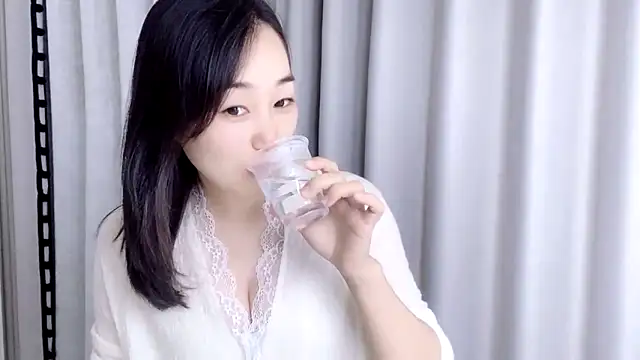 cloud8822 online show from October 2025 02:25:02 PM