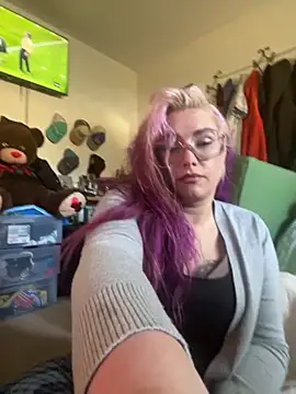 Lalalynn online show from December 2025 07:09:01 PM