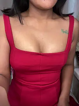 Snapshot of LeisyXO chatting on February 2025 07:56:01 PM LeisyXO online show from February 2025 07:56:01 PM