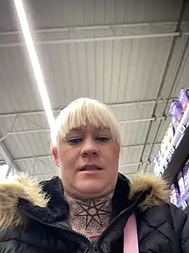 poussichienne online show from March 2025 08:58:02 AM